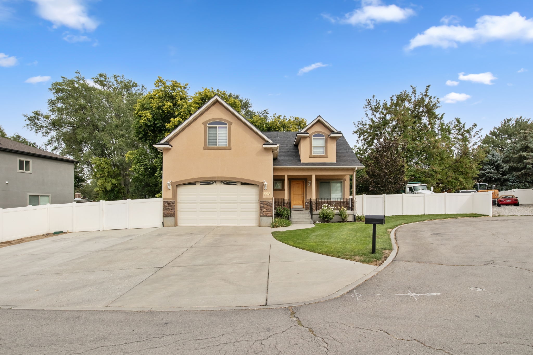 Orem House: 558 W 1700 S
