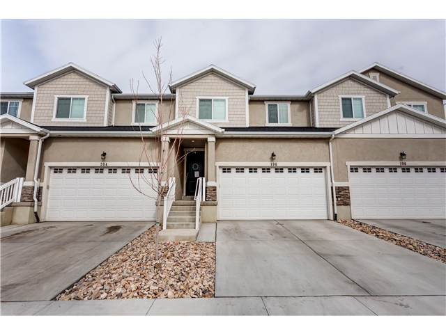 Vineyard Single Room: 664 N Fall Creek Dr