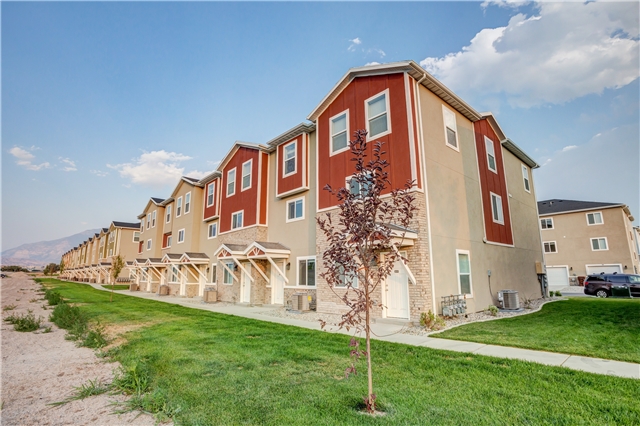 Vineyard Townhome: 41 E 700 N