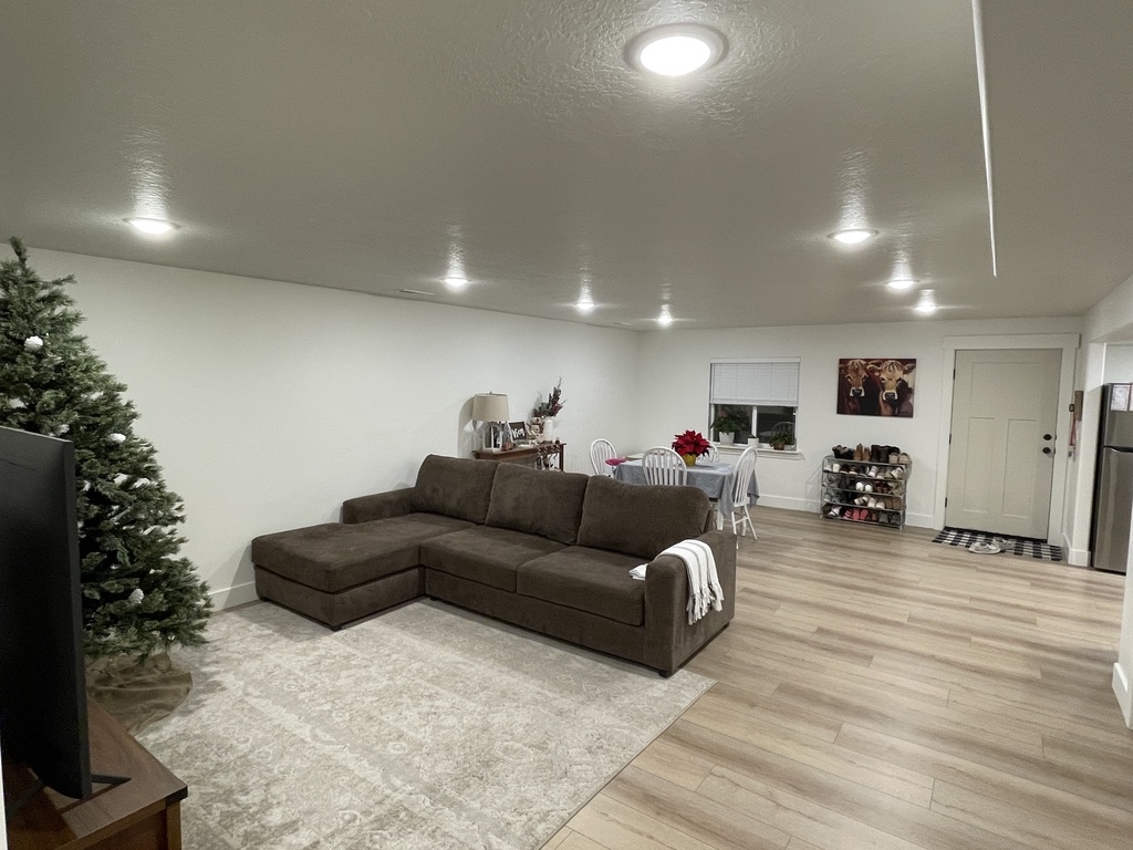 Spanish Fork Apartment: 814 S 1360 E