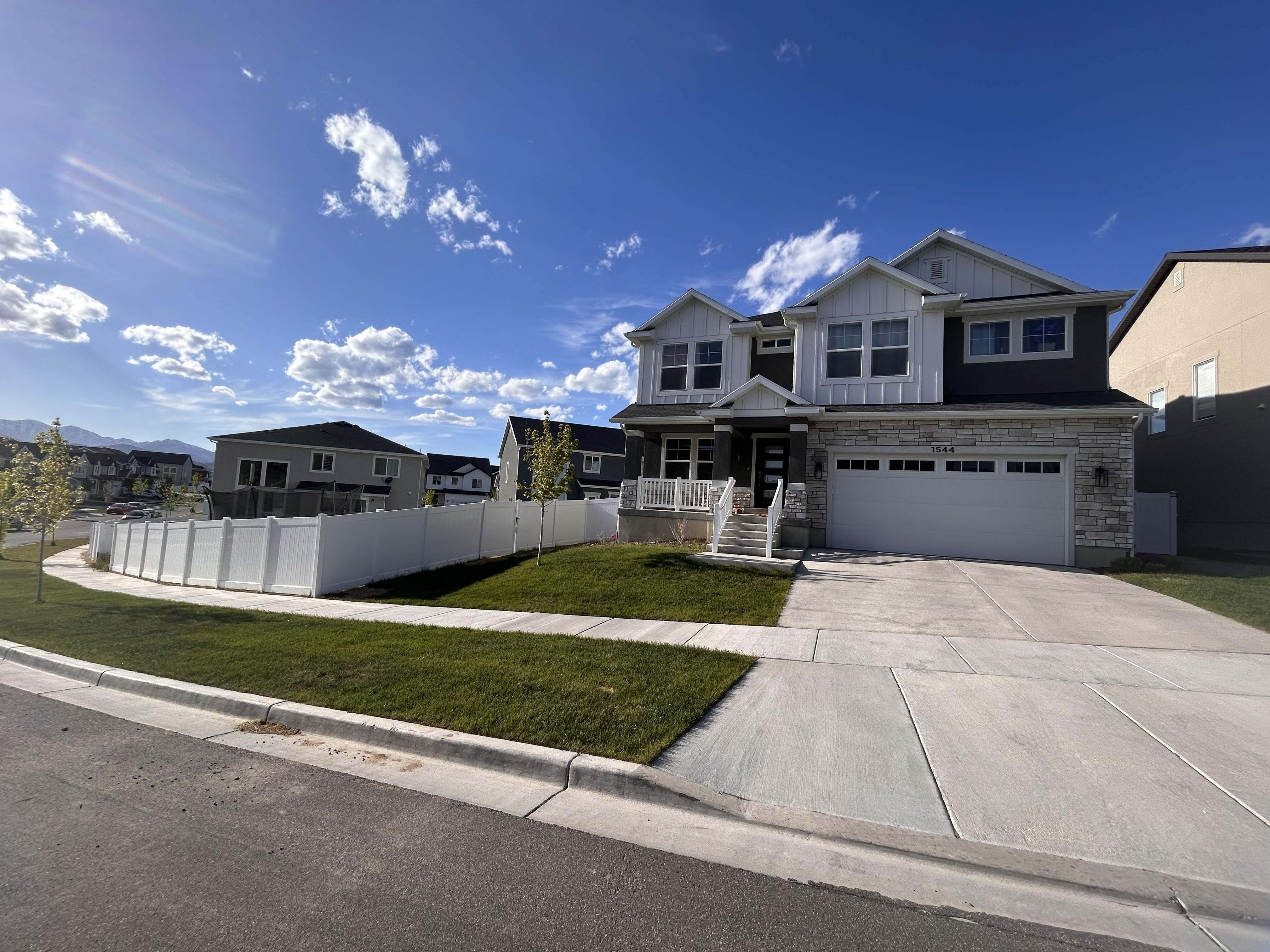 Saratoga Springs House: 1544 W Stone Gate Dr