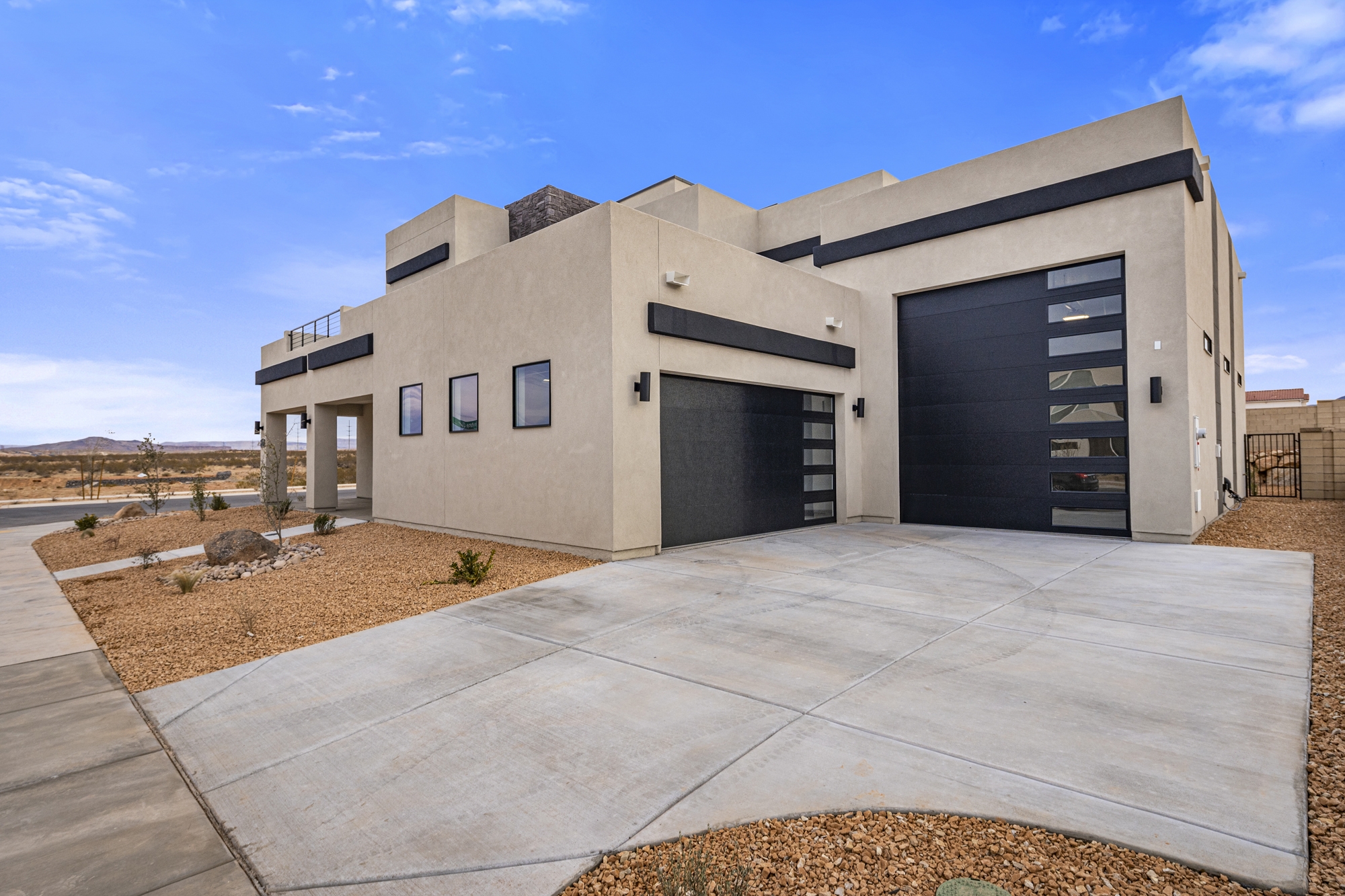 St George House: 455 W Canyon Pine Dr