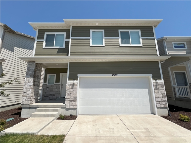 Highland House: 4932 W Willowstone Dr