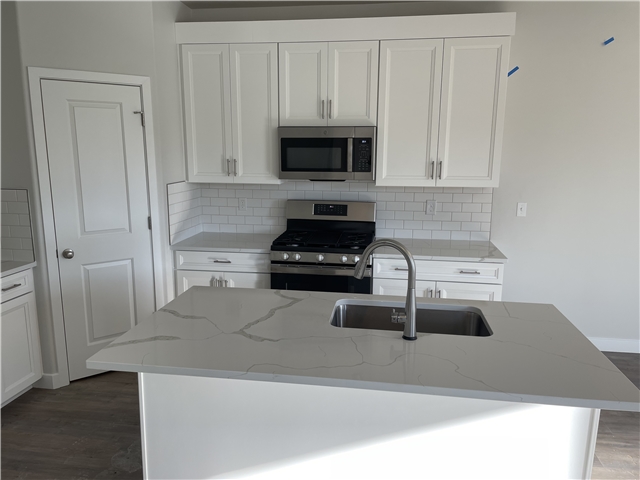 Riverton Townhome: 15046 S Wild Horse Way