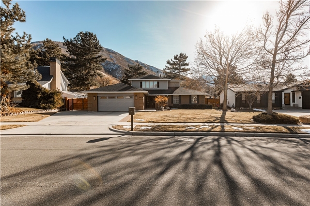 Salt Lake City In-Law/Basement: 7609 S Country Manor Rd