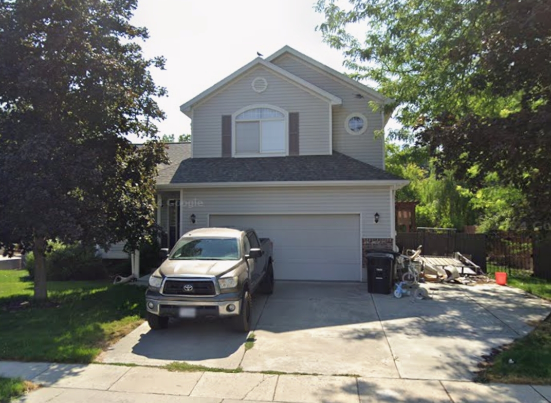 Tooele House: 704 Country Club Dr