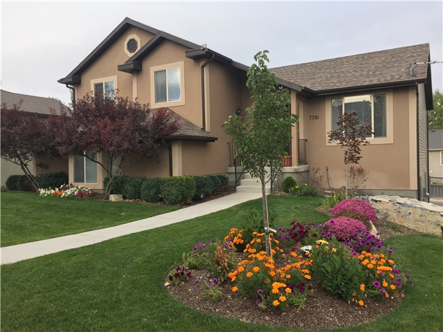 Eagle Mountain House: 7701 N Ranches Pkwy