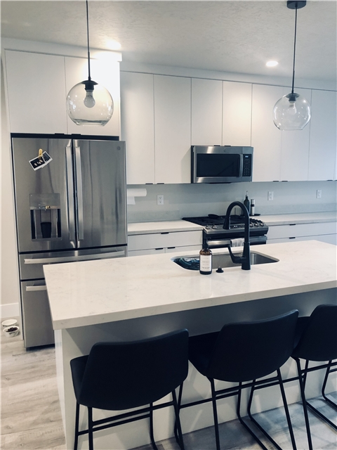 Salt Lake City Single Room: 433 E 2100 S