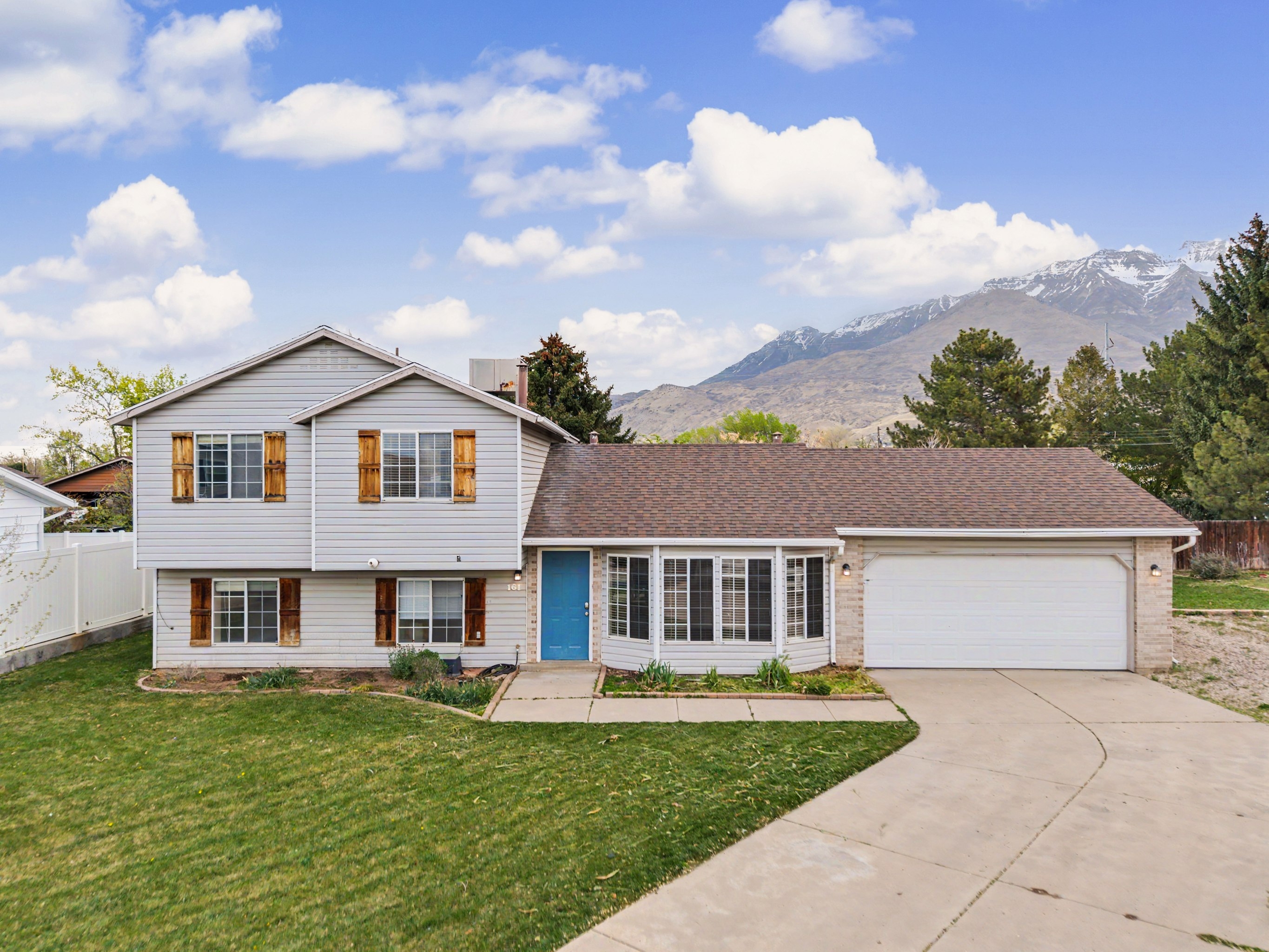 Orem House: 161 E 1060 N