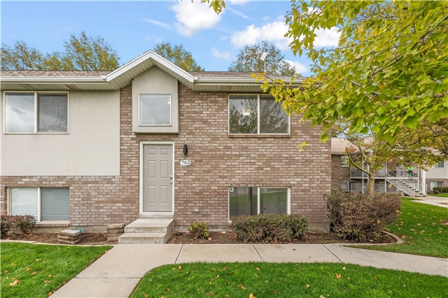 Orem Townhome: 762 N 1060 W