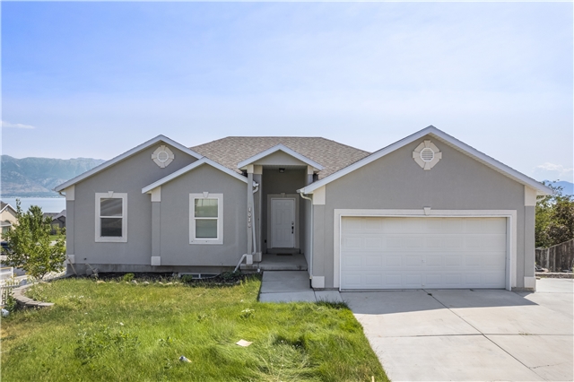 Saratoga Springs In-Law/Basement: 4016 S Sunrise Dr