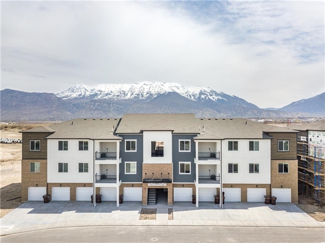 Vineyard Condo: 772 N 260 W