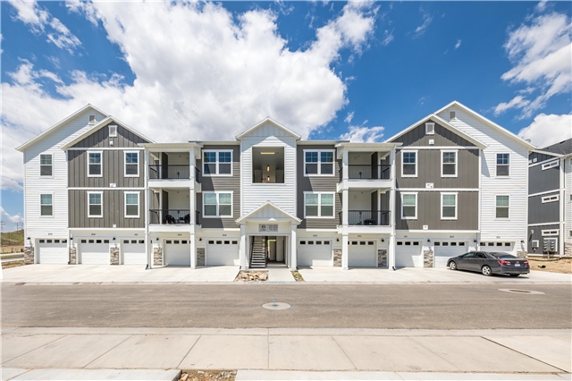 Saratoga Springs Apartment: 1787 N Festive Way