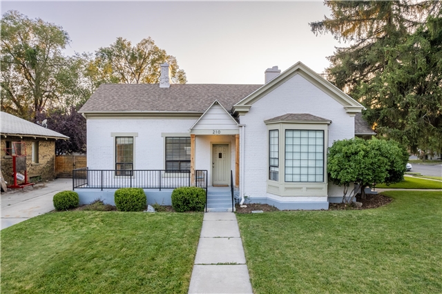 Provo Apartment: 210 S 200 E
