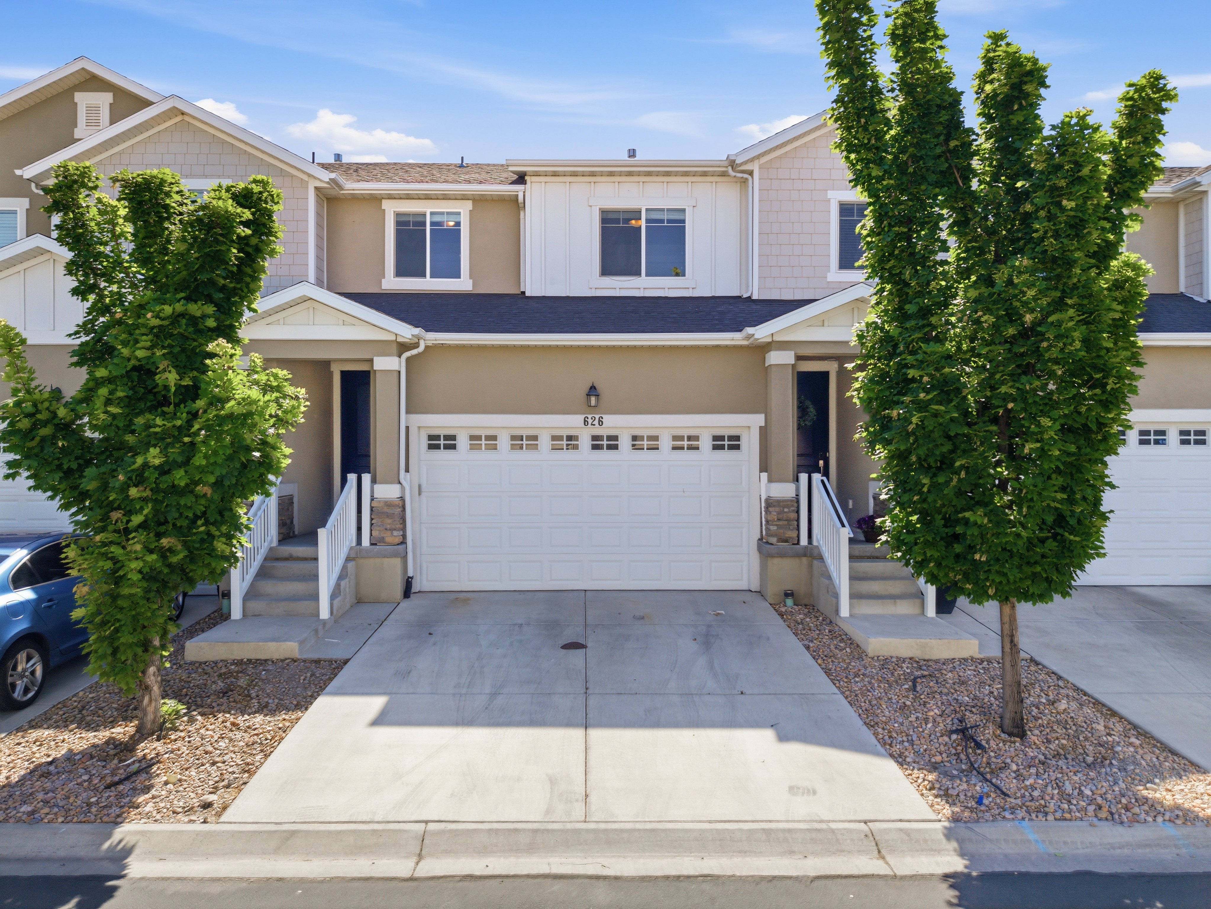 Vineyard Townhome: 626 N Preserve Dr