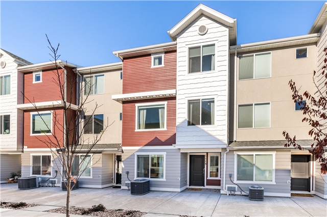 Saratoga Springs Townhome: 1113 E Yard Row
