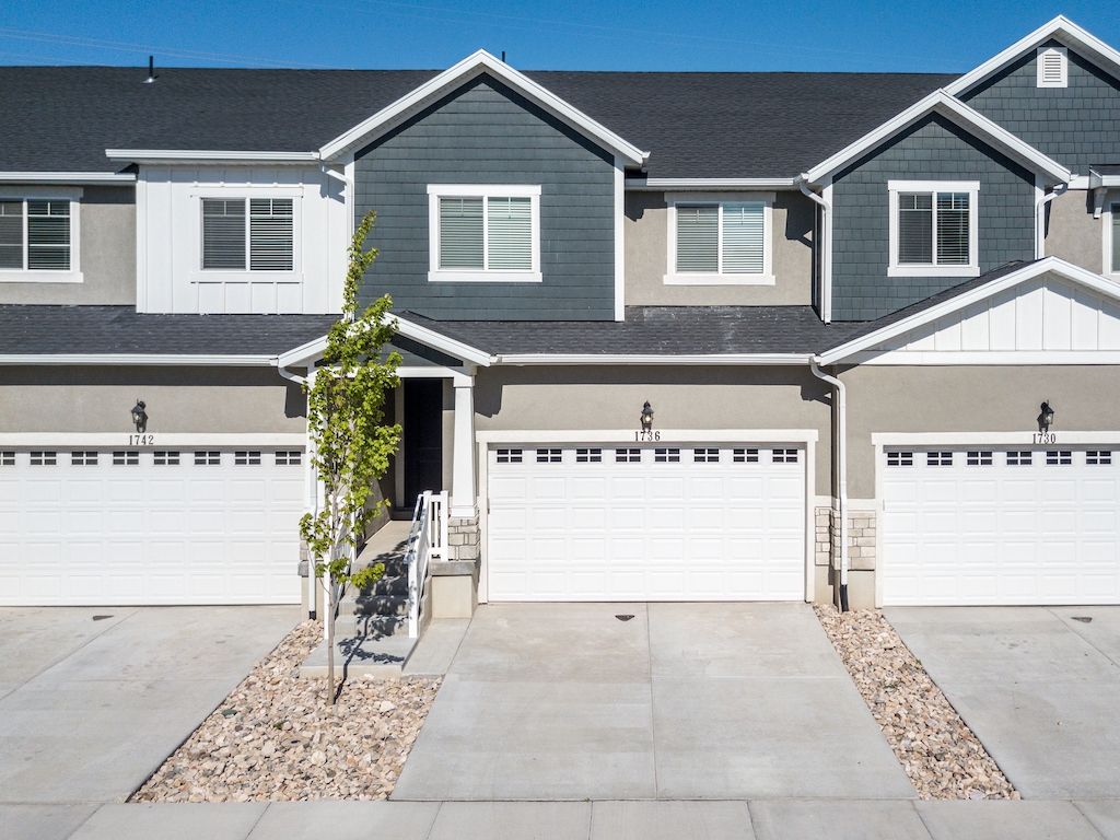 Herriman Townhome: 4863 W Spire Way