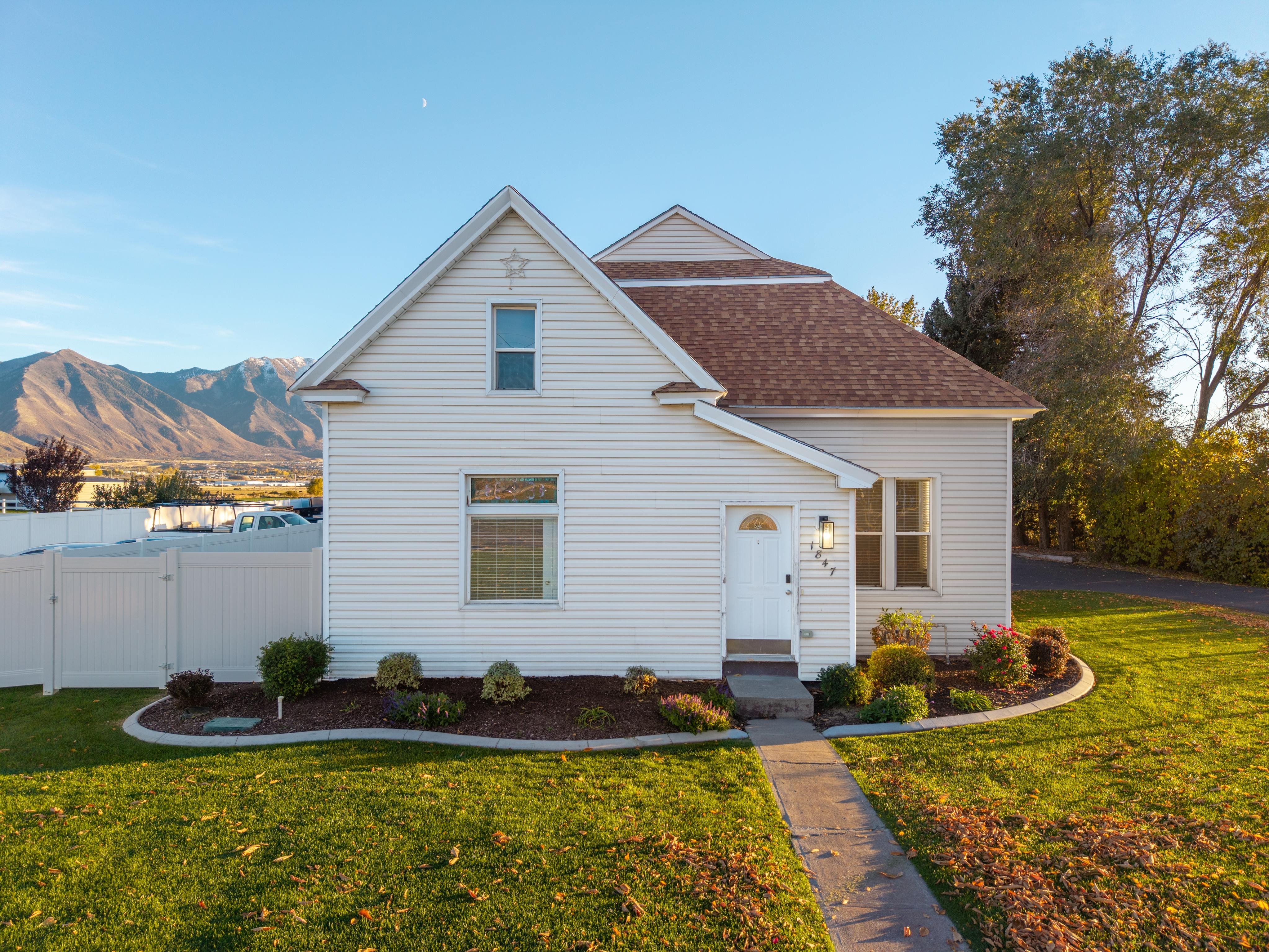 Spanish Fork House: 1847 W 900 S