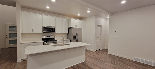 Saratoga Springs Townhome: 2109 N Chianti St