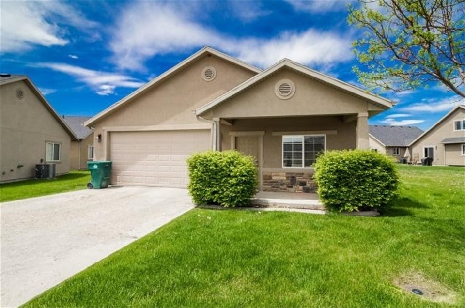 House For At 684 S 465 E Vernal Ut 84078 Ler Wonderful Single Family Home In Vernal For