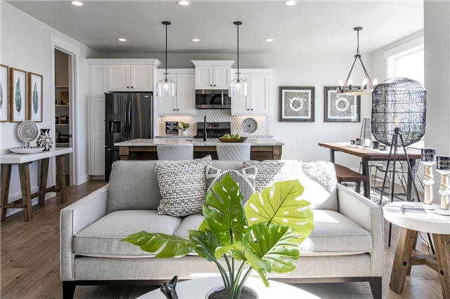 Herriman House: 14367 S Bella Vea Dr