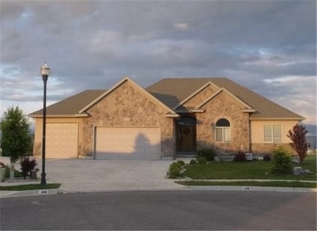 South Jordan In-Law/Basement: 11475 S Gold Stone Dr