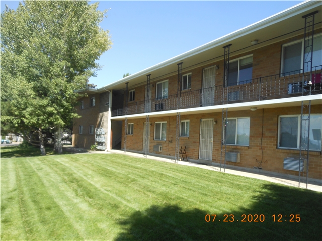 Holladay Apartment: 4655 S Locust Ln