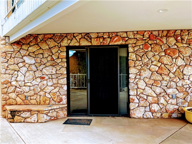 Saint George In-Law/Basement: 2330 Adonis Cir