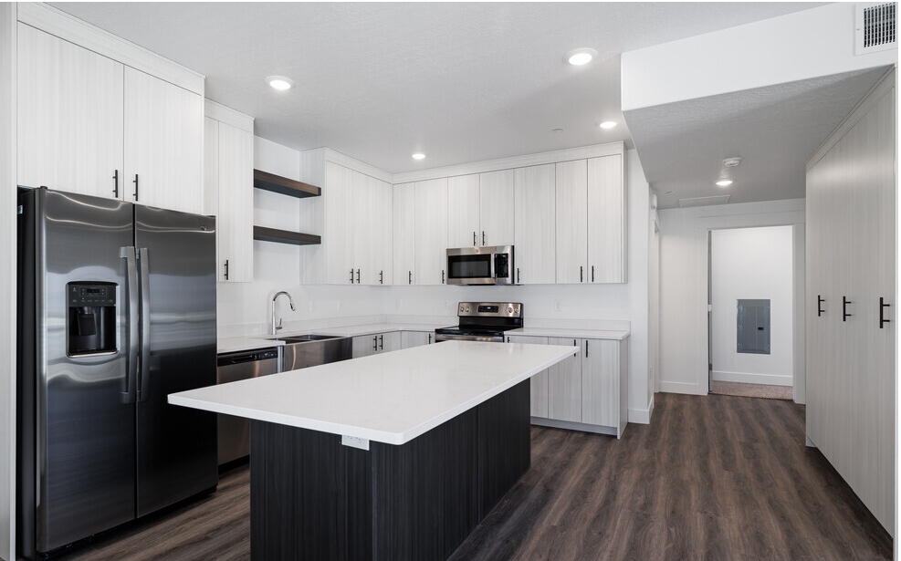 Ogden Apartment: 250 W 17th Street