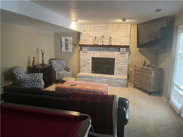 Sandy In-Law/Basement: 9618 S Ruskin Cir