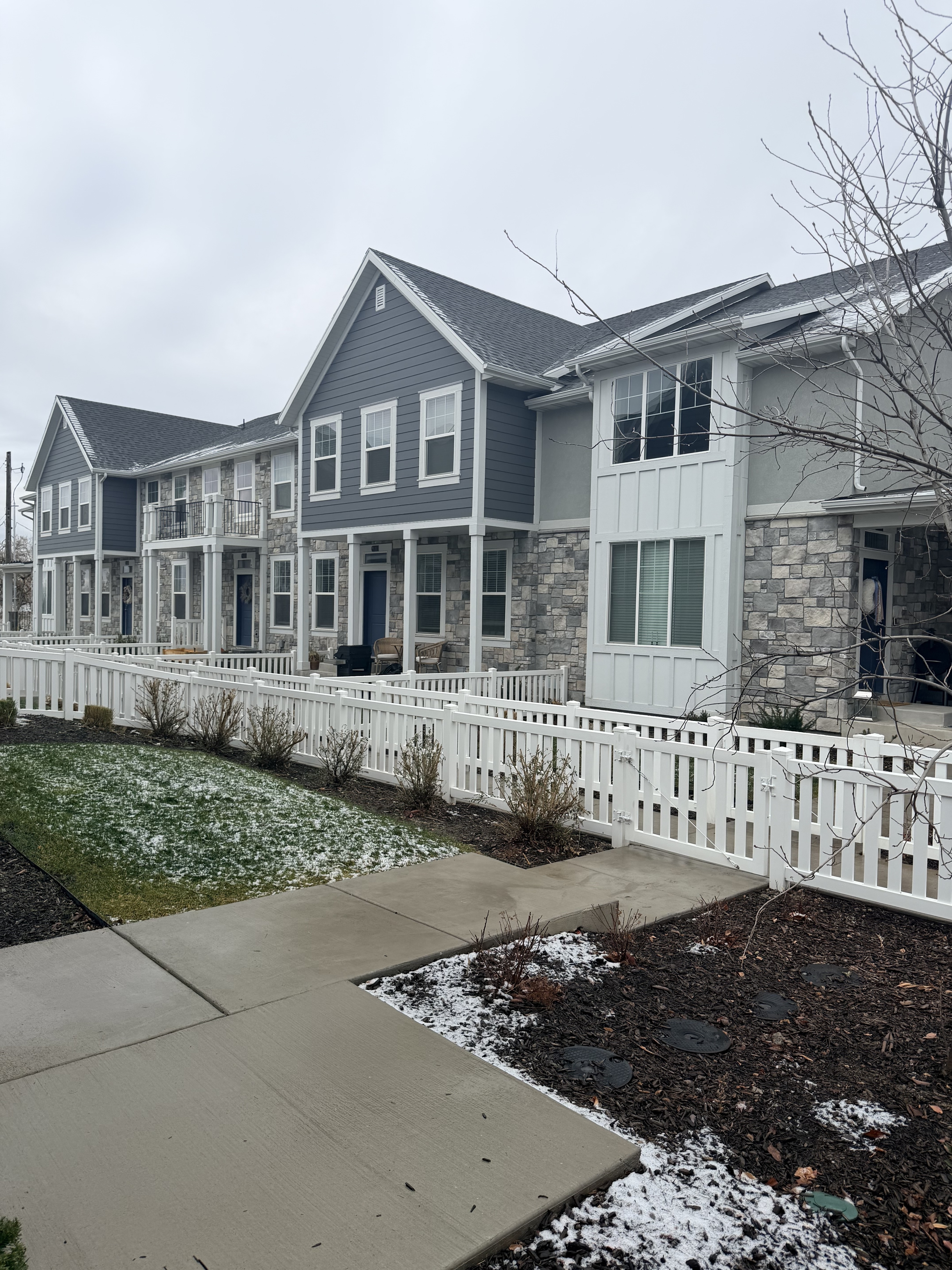 Bountiful Townhome: 520 S Orchard Dr