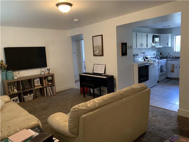 Provo Apartment: 646 S 950 W