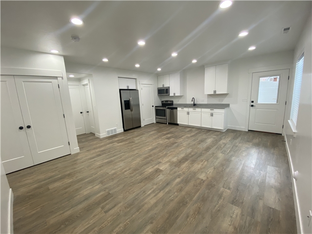 Vineyard In-Law/Basement: 291 N 220 W