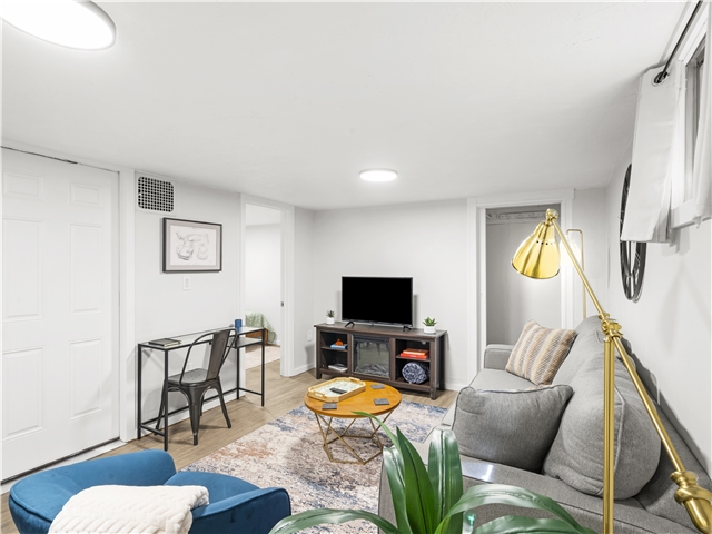 Salt Lake City In-Law/Basement: 135 E Cleveland Ave