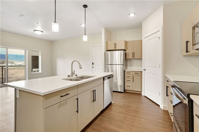 West Haven Apartment: 1575 W Riverwalk Drive