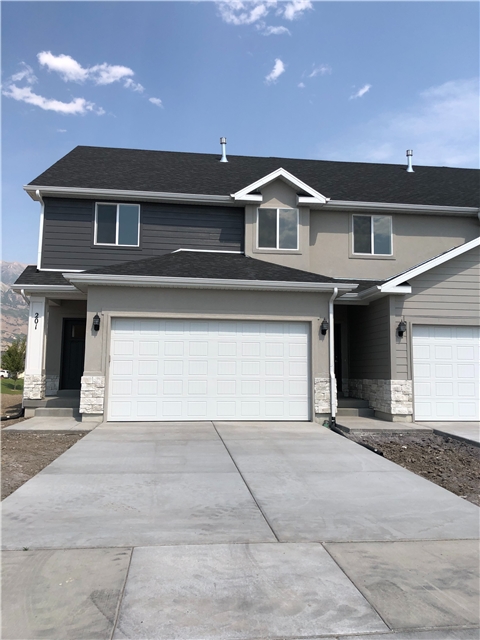 American Fork Townhome: 201 S 920 E