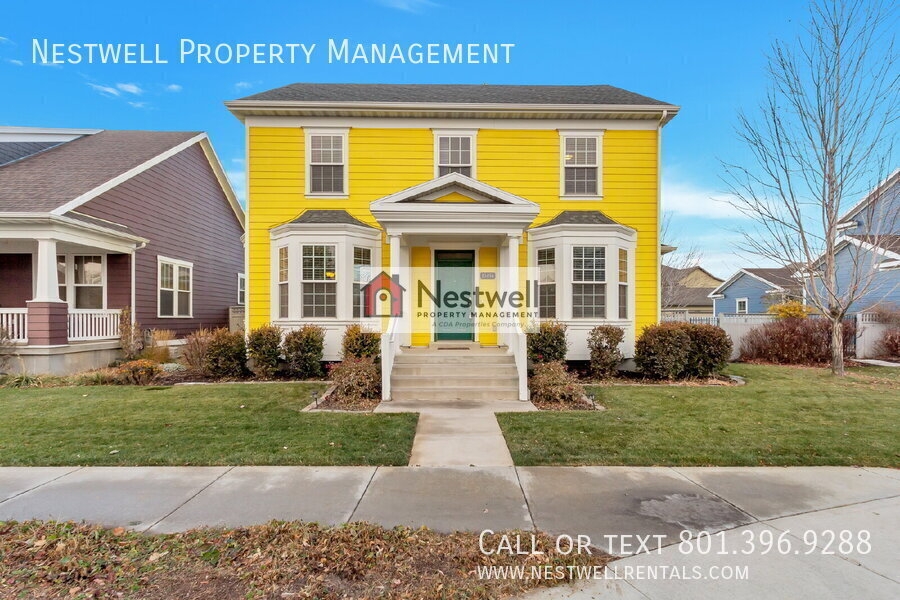 South Jordan House: 10494 S Ojibwa Ln
