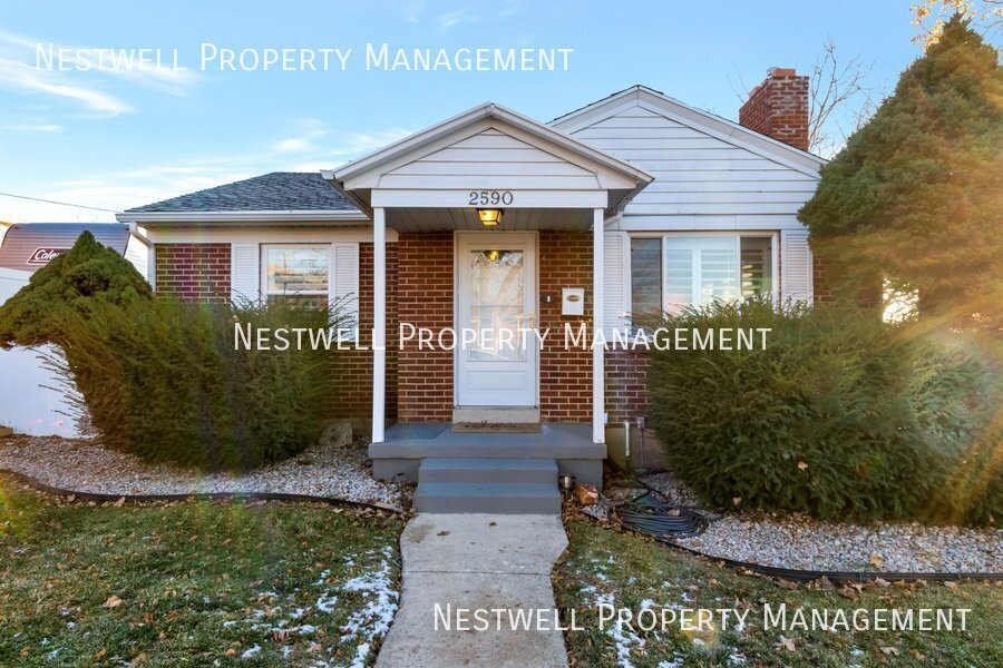Salt Lake City House: 2590 E Wilmington Ave