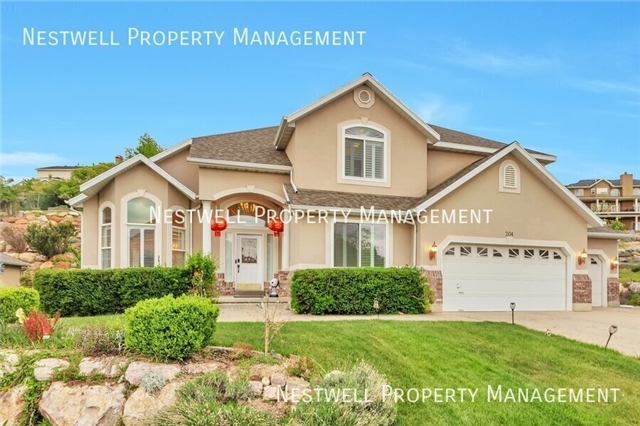 North Salt Lake House: 204 N Fairway Dr