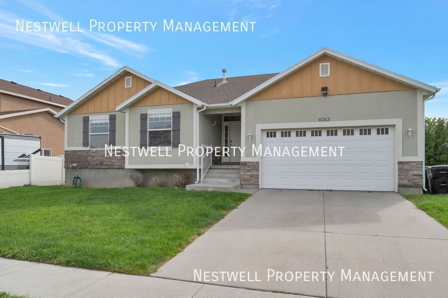 West Jordan House: 6743 S Ticklegrass Rd