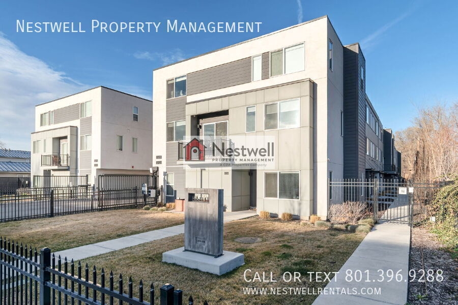 Salt Lake City Townhome: 359 N 700 W