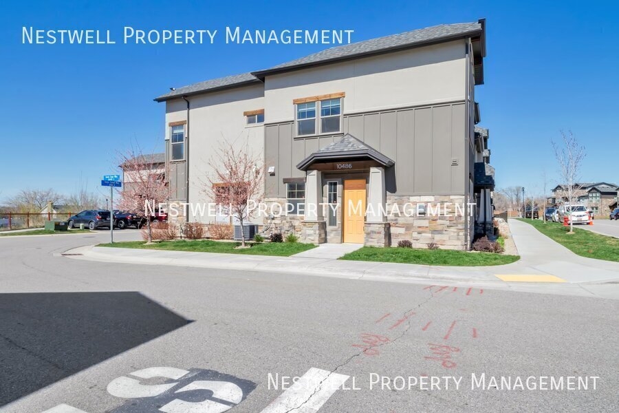 Sandy Townhome: 10486 S Beetdigger Blvd