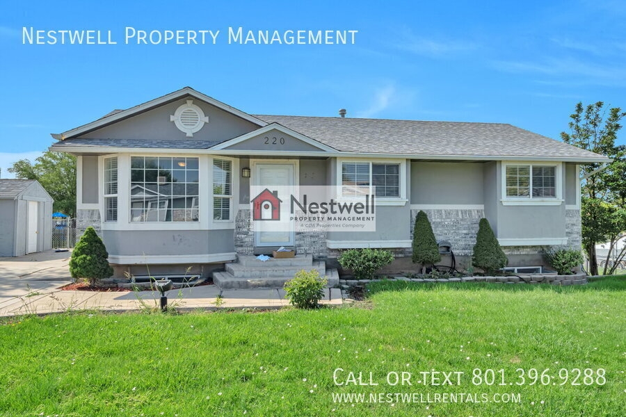 Clearfield House: 220 W 90 N