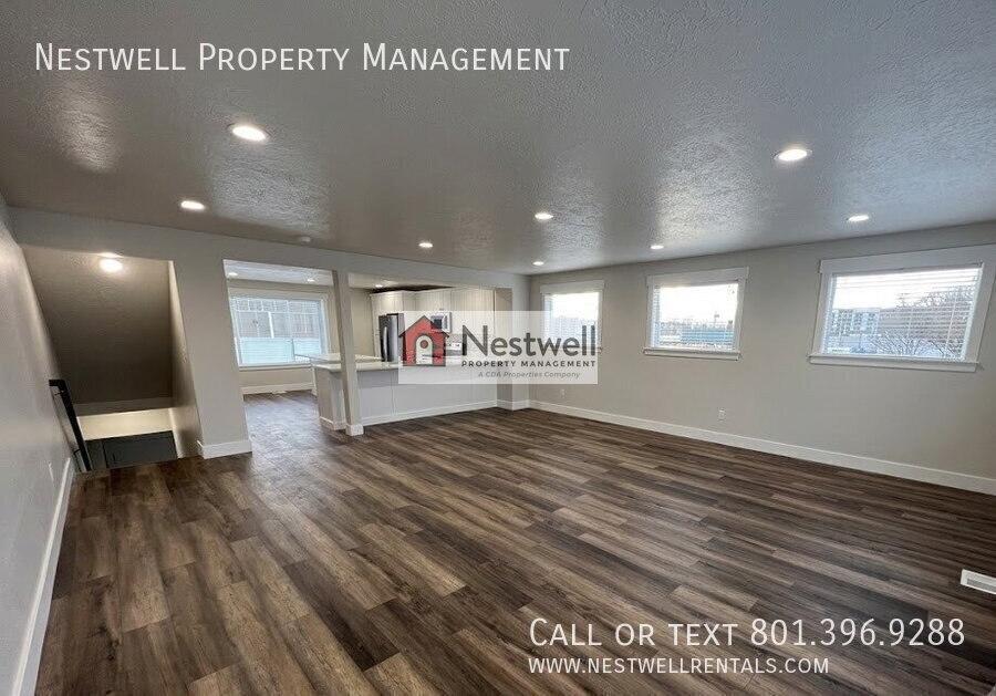 Midvale Townhome: 51 W Alabama Dr