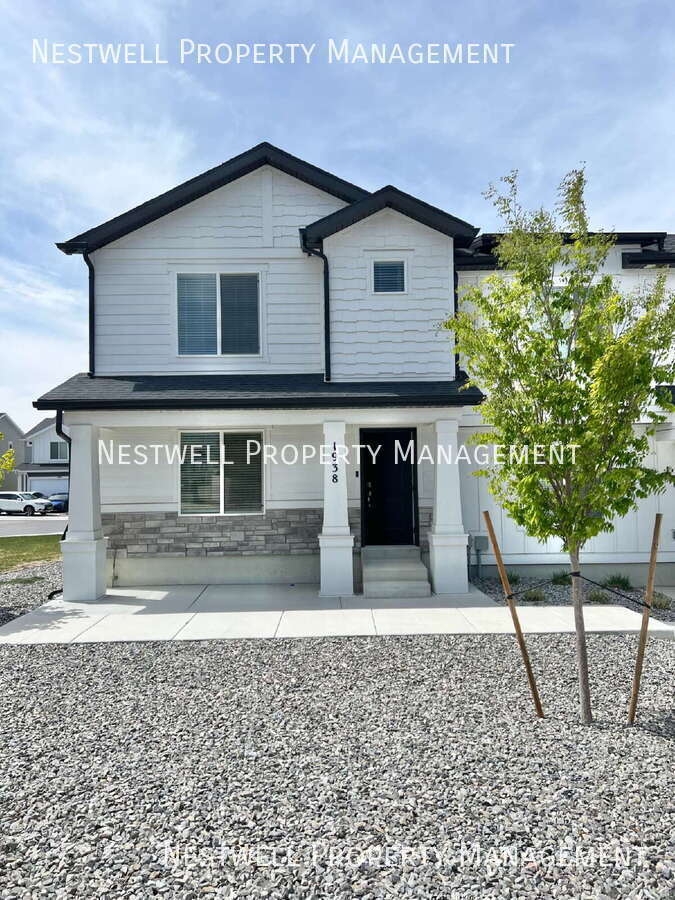 Tooele Townhome: 1938 N Blue Iris Ave