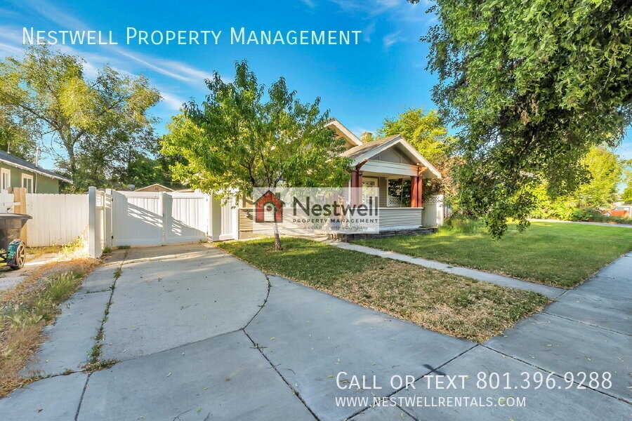Provo House: 370 E 400 S