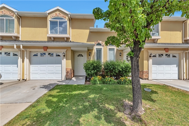 West Jordan Townhome: 6937 S Florentine Way