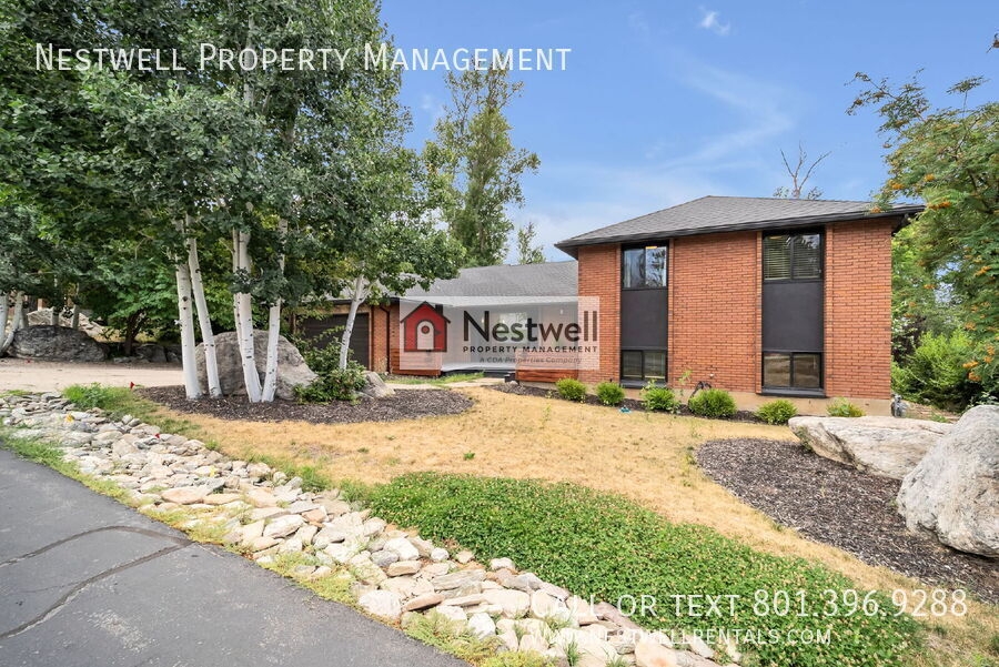 Farmington House: 659 Halifax Ct
