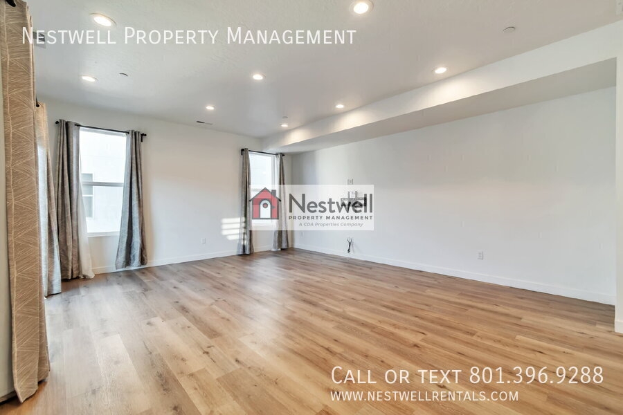 Salt Lake City Townhome: 230 W 1300 S