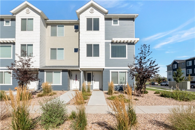 Saratoga Springs Townhome: 27 N Monitor Row